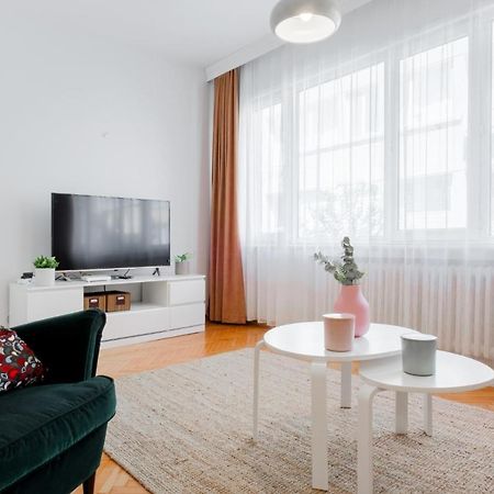 Gorgeous Apartment With Central Location In Sisli Стамбул Екстер'єр фото
