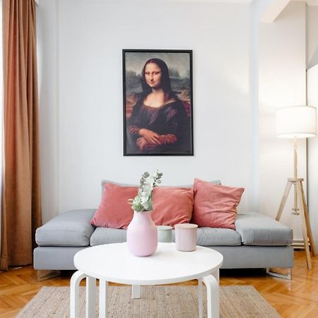 Gorgeous Apartment With Central Location In Sisli Стамбул Екстер'єр фото